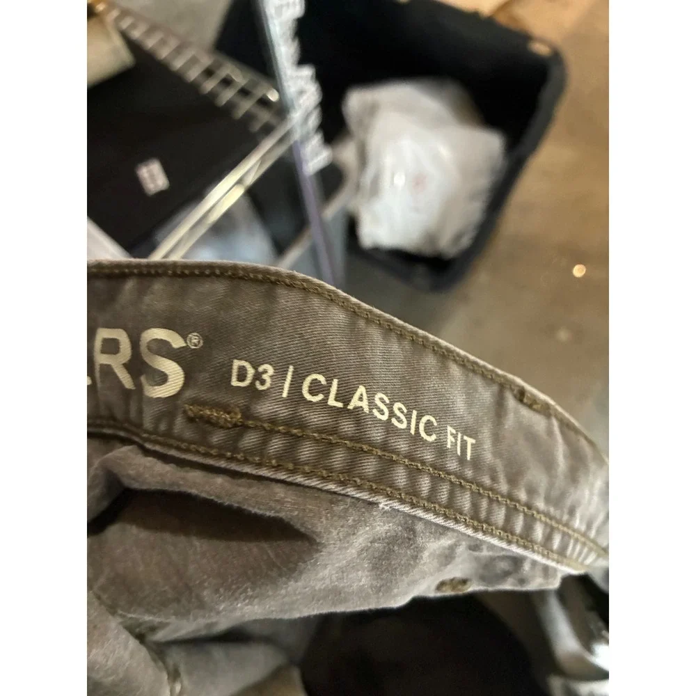 Dockers D3 Classic Fit Mens Pants‎ 42x30 Olive Drab Brown Cotton Chino Trousers